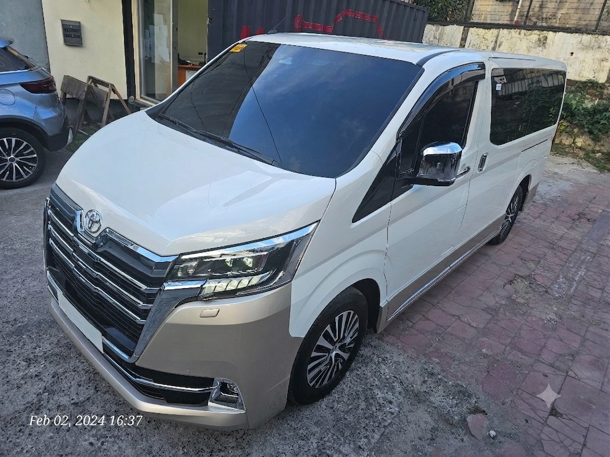2024 Toyota HS Grandia Elite